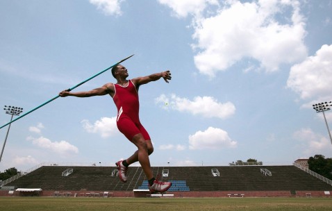 半场战报，迈阿密国际围攻未果，梅西妙传导演攻势，苏亚雷斯爆射中框